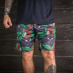 Greater Half ALOHA BANGARANG WEEKEND SKULLS SHORTS Size M